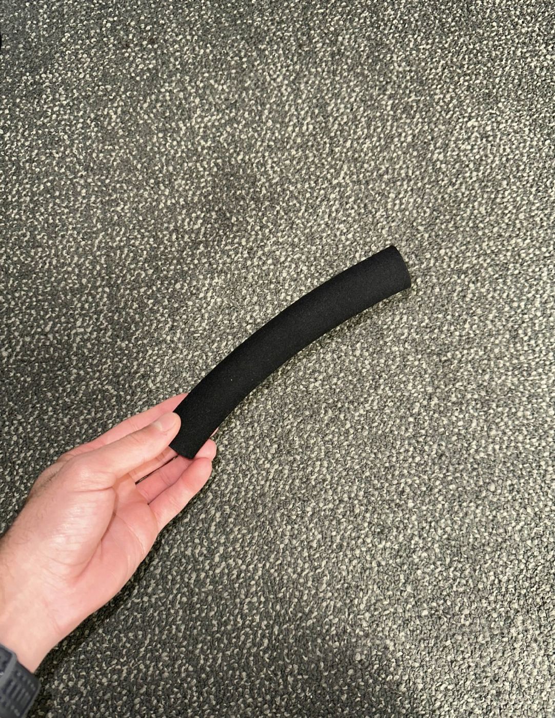 Curved bar foam